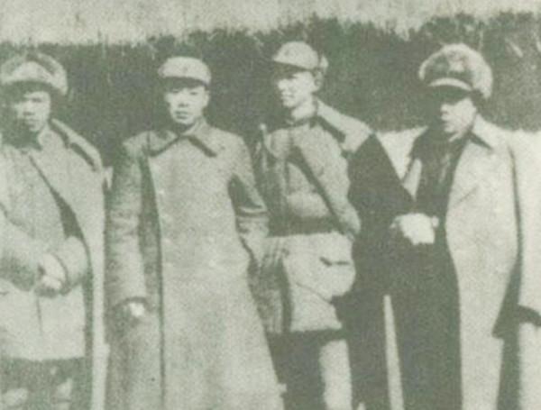 軍官要到什麼級別才會配備警衛員?警衛員也不是那麼容易做的 軍官要到什麼級別才會配備警衛員?警衛員也不是那麼容易做的