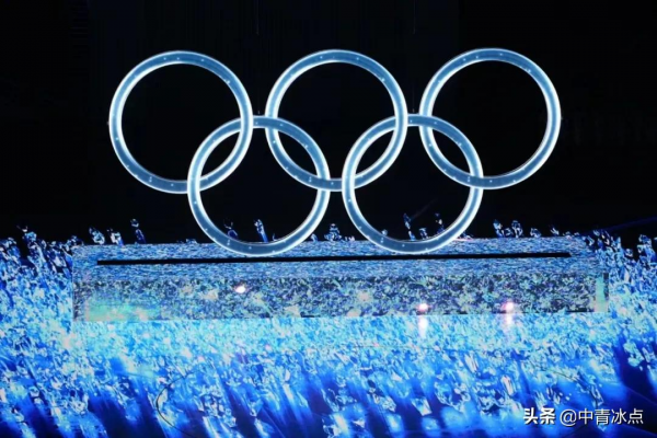 張藝謀揭秘冬奧開幕式內幕：小號手正在換牙，後臺專門有桌子給孩子寫作業，“素人表演”貫穿整場