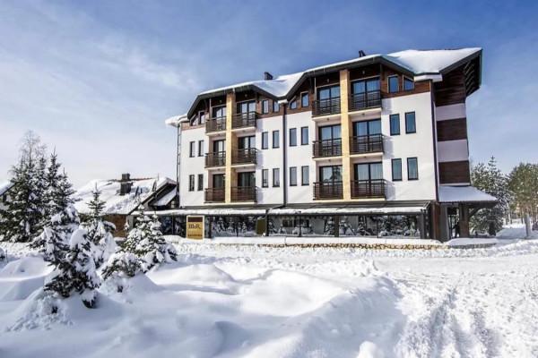 系列遊記 波、塞、黑篇（五）彈孔紀念碑和木頭城留下的印記