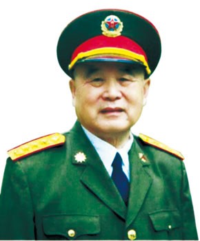 1988年,11位大軍區司令員同框,群雄薈萃之下誰能端坐C位? 1988年,11位大軍區司令員同框,群雄薈萃之下誰能端坐C位?