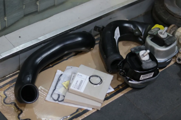 怪獸修車:翻新“車況極差”的二手寶馬X5,見證";美女一手車";復活 怪獸修車:翻新“車況極差”的二手寶馬X5,見證";美女一手車";復活