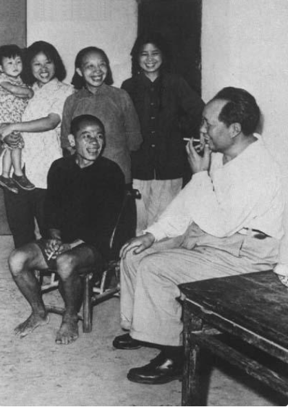 1959年毛主席回到韶山,會見親友時緊皺眉頭:怎麼沒請來毛碧珠? 1959年毛主席回到韶山,會見親友時緊皺眉頭:怎麼沒請來毛碧珠?