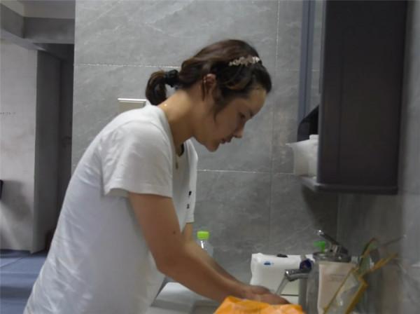 95後江蘇女孩用10年積蓄,買下120㎡毛坯房,為省錢不裝修直接住 95後江蘇女孩用10年積蓄,買下120㎡毛坯房,為省錢不裝修直接住