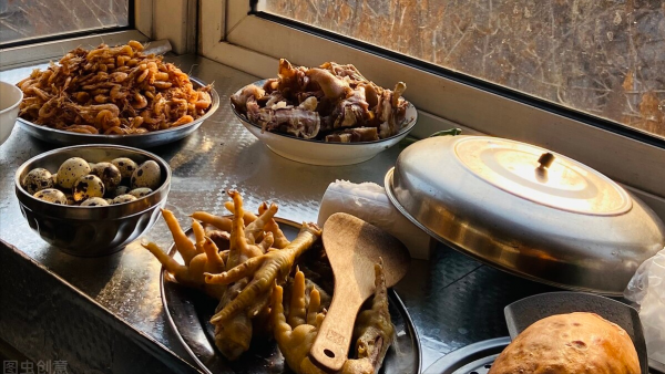 一箇中年人的作死之路，不值得同情，卻值得反思