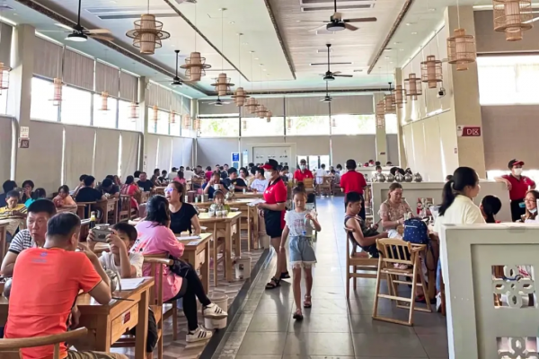 和廣東打了50架,也沒在“誰更會吃雞”這個問題上分出高下 和廣東打了50架,也沒在“誰更會吃雞”這個問題上分出高下