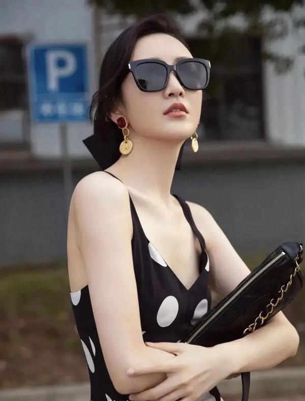 廣西女演員王鷗