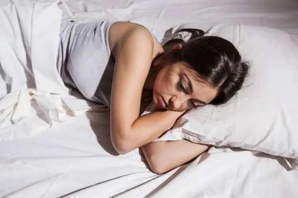 為什麼失眠越來越嚴重?關鍵是痰熱淤積,治療應從這個方面入手 為什麼失眠越來越嚴重?關鍵是痰熱淤積,治療應從這個方面入手