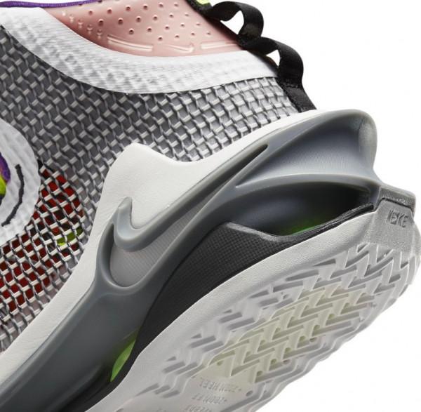 Nike 不裝了！究極變態的「頂級緩震」球鞋即將發售