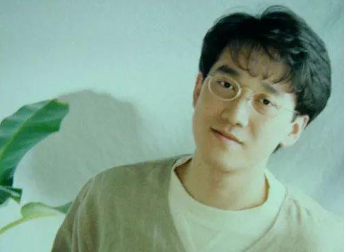 誰毀了周傳雄？