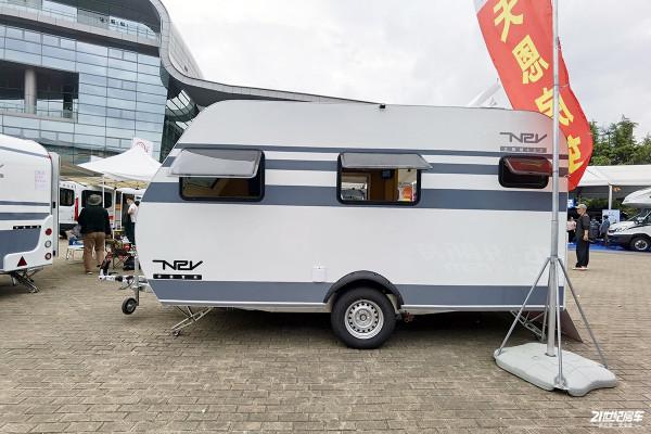 不到十萬的拖掛房車,水電配置齊全,年輕人出行方式的最佳選擇 不到十萬的拖掛房車,水電配置齊全,年輕人出行方式的最佳選擇