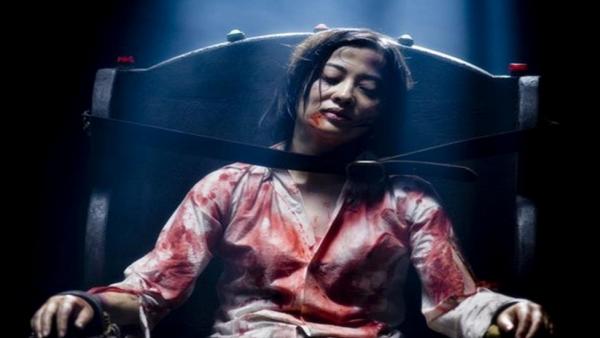 北京一女子整理養父遺物,意外發現神秘血書,揭開其隱藏56年的秘密