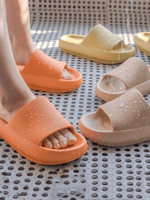 拖鞋穿久了“黑乎乎”難清潔?學會這2招,拖鞋立馬變乾淨 拖鞋穿久了“黑乎乎”難清潔?學會這2招,拖鞋立馬變乾淨