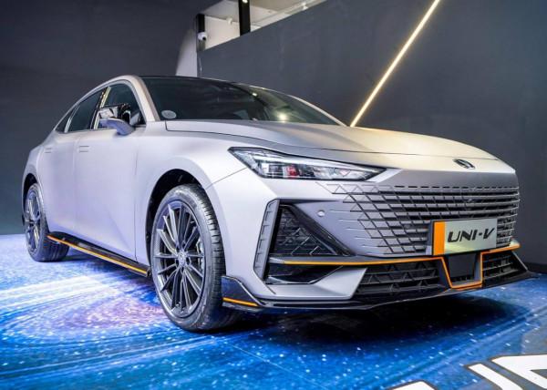 買車不妨再等等 2022年新車看點