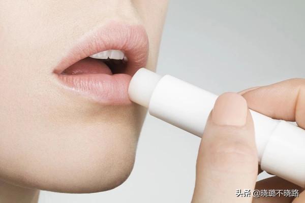 女生不管年紀多大,儘量化淡妝,教你這3個步驟,簡單易學又精緻 女生不管年紀多大,儘量化淡妝,教你這3個步驟,簡單易學又精緻