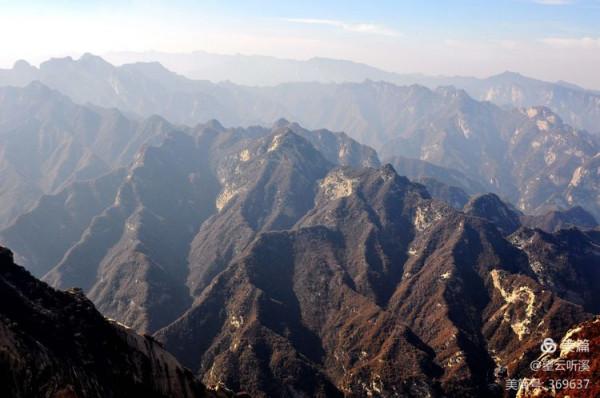 乘坐西峰索道上華山