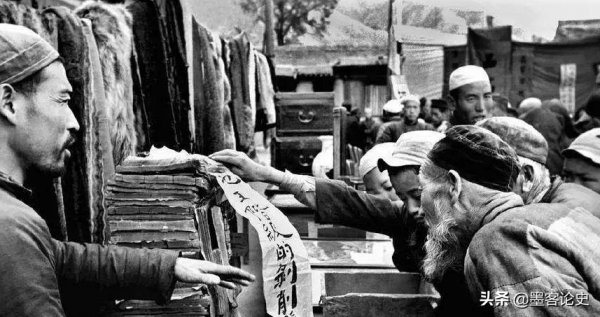 1937年&comma;八路軍彈藥耗空被困&comma;70歲老地主跑上戰場&colon;我家還有十幾箱