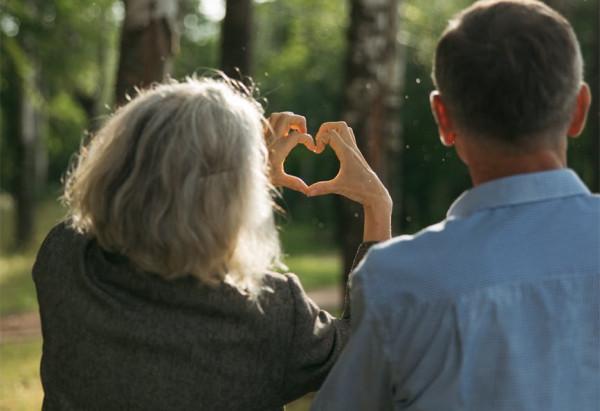 “人生下半場,拼的是妻子”:活到52歲,我醒悟了 “人生下半場,拼的是妻子”:活到52歲,我醒悟了