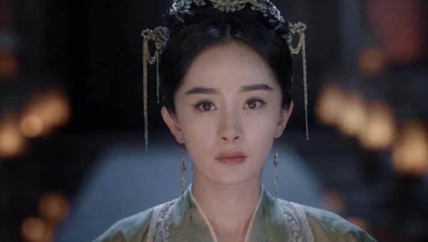 楊冪新劇預計Q4上線，與陳偉霆強強聯合，顏值卻被女二“吊打”