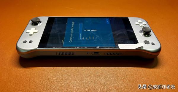 國貨當自強 AYA NEO NEXT掌機試玩
