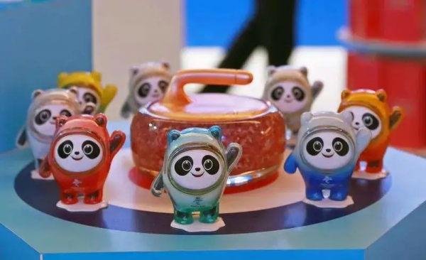 多地爆出冰墩墩代購騙局、歐萊雅集團2021年銷售額達322&period;8億歐元