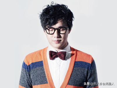 “身殘志堅”的6位殘疾藝人,個個才華橫溢,有的不到1歲就失明 “身殘志堅”的6位殘疾藝人,個個才華橫溢,有的不到1歲就失明