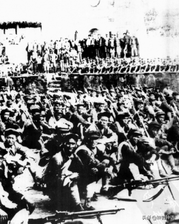 徐海東及其紅二十五軍：長征中的另類紅軍，打著打著就成爆發戶了