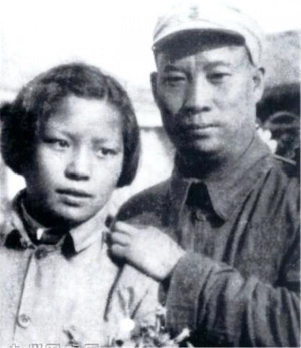 部隊發現賀炳炎的戰馬，賀龍一聽：出動1個師務必找到他