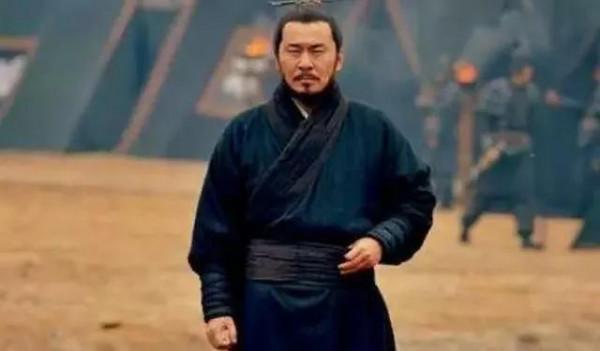 常聽到的“說曹操,曹操到”,其實還有下半句,只是無人敢說 常聽到的“說曹操,曹操到”,其實還有下半句,只是無人敢說