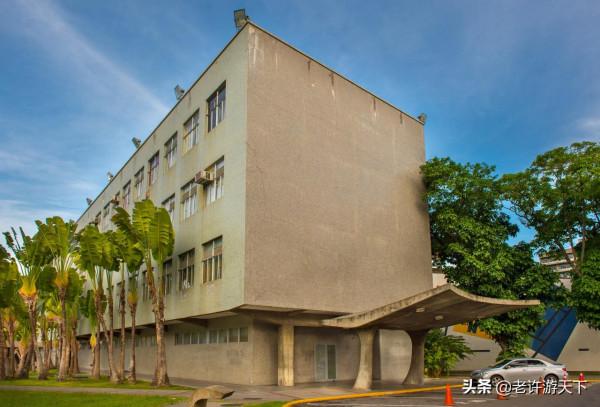 世遺大學城：風格獨特的建築典範，卻成了男歡女愛的浪漫集中營