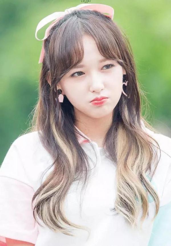 程瀟美照一冊，欣賞