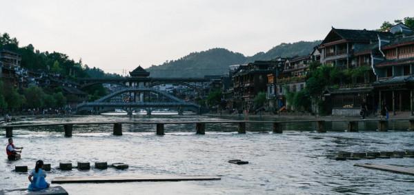 邊城明珠——鳳凰古城的困局