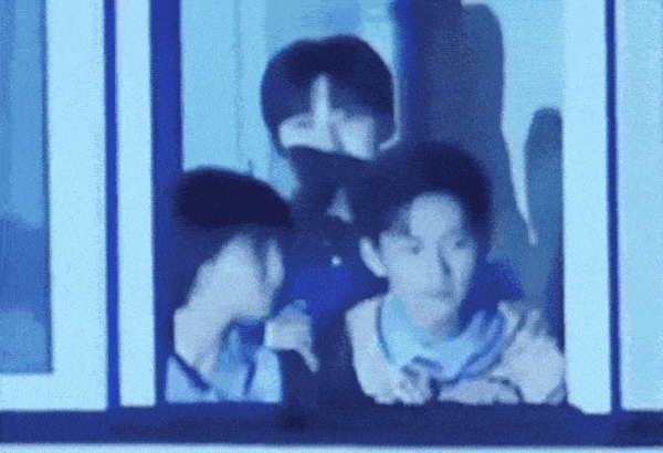 張子楓多次暗秀恩愛&excl;男方機場黑臉&comma;國民妹妹和塌房愛豆戀愛口碑跌