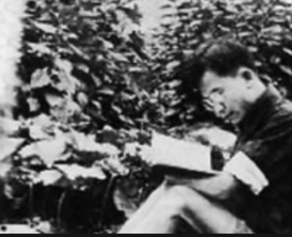 1943年,國民黨軍統舉行了一次追悼會,戴笠大哭延安歡慶? 1943年,國民黨軍統舉行了一次追悼會,戴笠大哭延安歡慶?