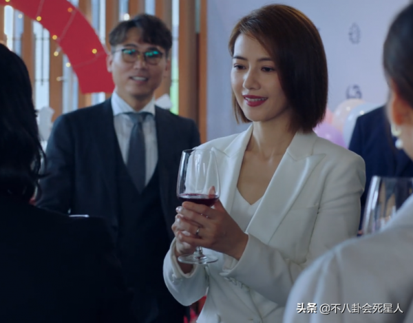 7位拒絕“少女感怪圈”的女星，不裝嫩不瑪麗蘇，打了多少人的臉