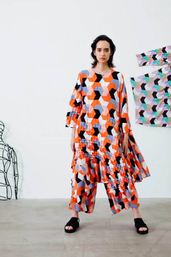 三宅一生｜他鐘愛褶皺，輪廓，解構，將時尚變成藝術