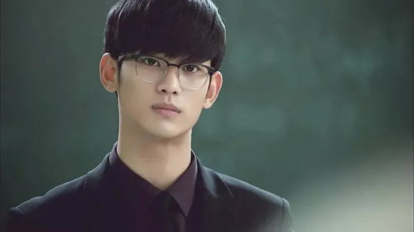 開場8分鐘就高能,";都教授";的硬核新劇穩了 開場8分鐘就高能,";都教授";的硬核新劇穩了