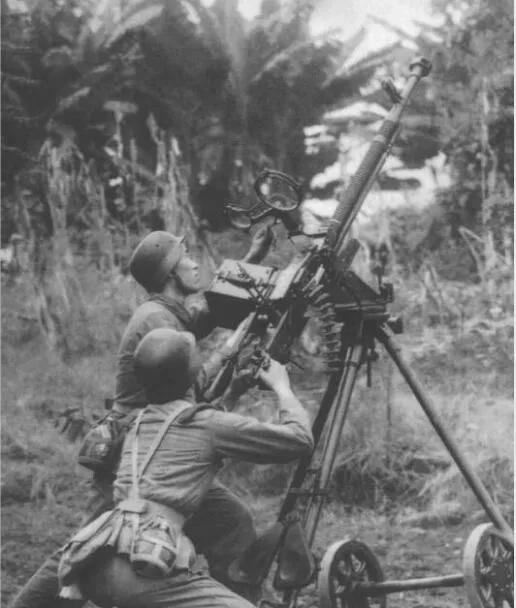 不光有“老乾媽”還有“德什卡”—蘇聯DShK1938/DShKM重機槍 不光有“老乾媽”還有“德什卡”—蘇聯DShK1938/DShKM重機槍