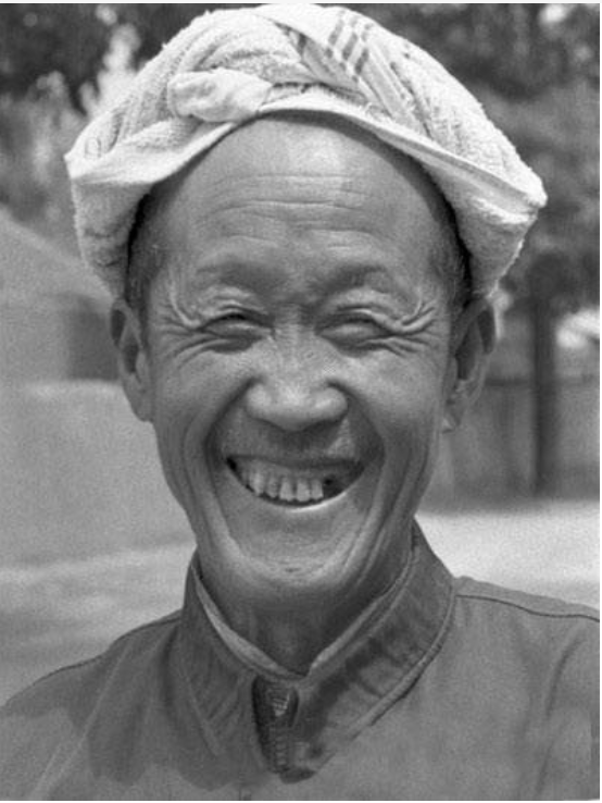 毛主席去世，中央電邀農民楊步浩進京守靈，看到主席遺容嚎啕大哭