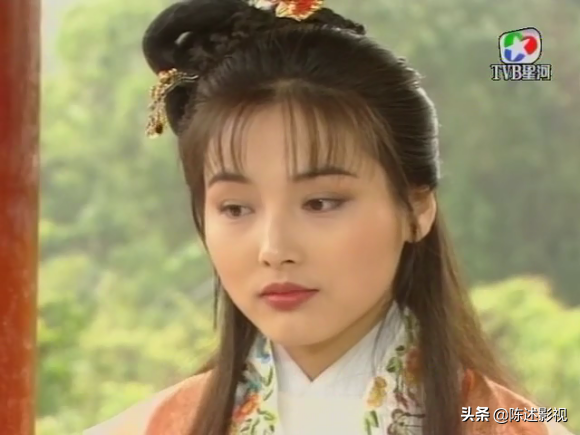 26年前的古裝劇,17位女演員,人均絕色,竟找不到一個醜的 26年前的古裝劇,17位女演員,人均絕色,竟找不到一個醜的