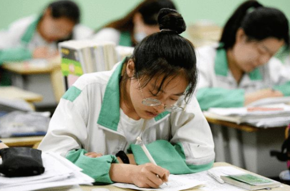 985大學排名“重新洗牌”，清華大學無奈第二，浙江大學進步明顯