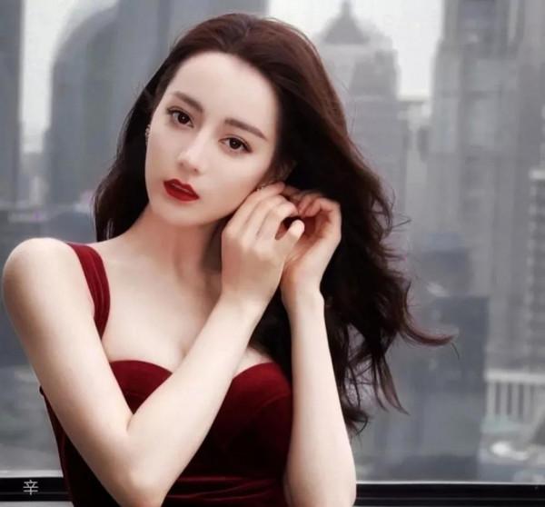 美過范冰冰的美人兒，內娛顏值天花板沒錯吧