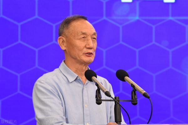 侯為貴：從一個十幾人的小企業，到年營收1088億的行業巨頭