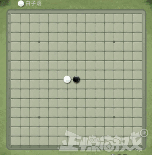 下五子棋禁止使用魔法!沒想到五子棋也被整活,一次能下290個? 下五子棋禁止使用魔法!沒想到五子棋也被整活,一次能下290個?