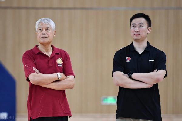 鞏曉彬出山，蔣興權隱退，劉傳興無奈，裁判解禁復出