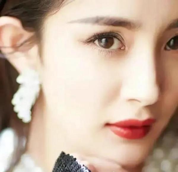 楊冪的眼睛有多好看？