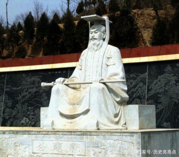 別再說秦二世而亡了!秦在西周就已建國，有693年的歷史，38任君主