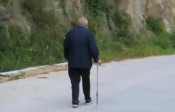 山東大姐海邊養鴨，醃製鹹鴨蛋絕境逢生，如今年收入幾千萬