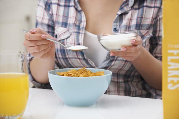 &OpenCurlyDoubleQuote;吃得越少，活得越久&rdquo;，到底靠不靠譜？權威研究給出了答案