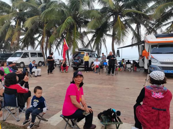 我們的路緣，我們的群&hellip;&hellip;