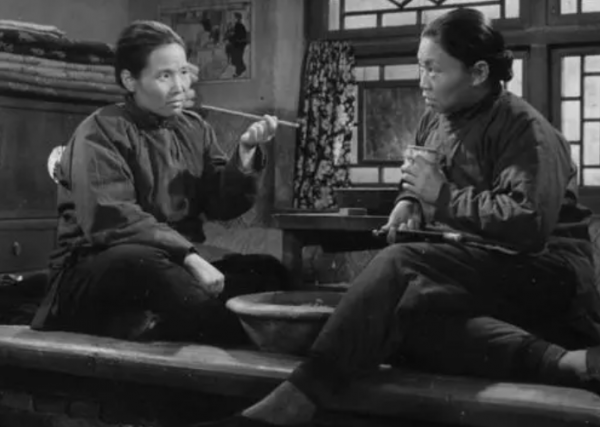 1932年紅軍丈夫新婚不久失聯，妻子被迫改嫁，55年後重逢再續前緣